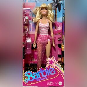 💎 BARBIE THE MOVIE DOLL STRIPED PINK SWIMSUIT ICONIC DRESS MARGOT ROBBIE 👛💄🌸